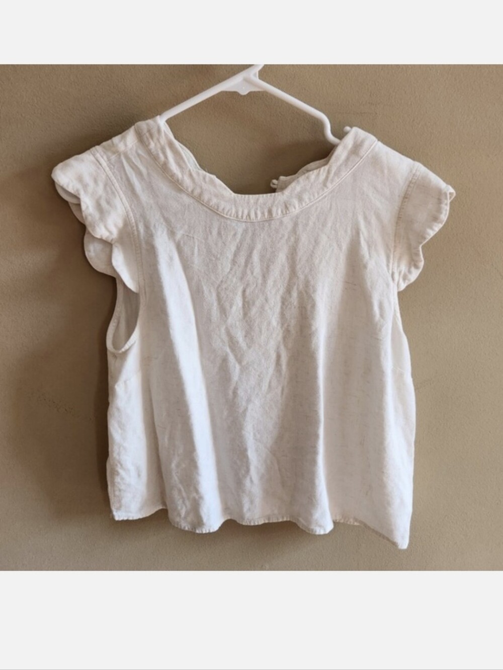 Delicate Flutter Sleeve Cream Tank sz XL (teens)